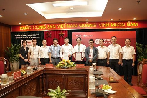 Rạng Đông ký kết hợp tác chiến lược cùng Viettel Telecom
