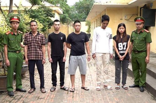 Bắt nhóm đối tượng đưa 'con nợ' vào nhà nghỉ, đánh đập để ép trả tiền