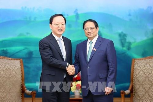 Thủ tướng Phạm Minh Chính tiếp Tổng giám đốc tài chính Tập đoàn Samsung