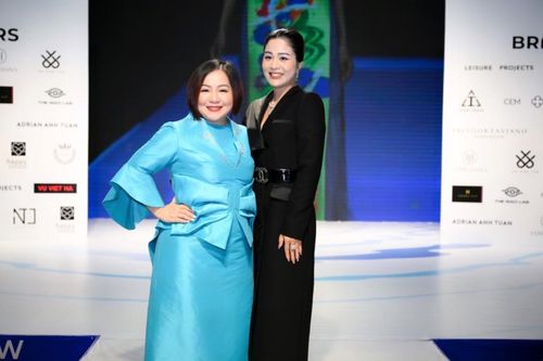 Ngô Diễm Hương mang câu chuyện đá quý vào thời trang tại Aquafina Vietnam International Fashion Week 2023