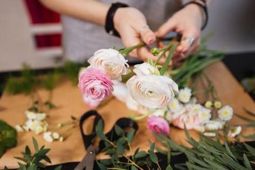 8 bước đơn giản để cắm hoa siêu đẹp dành cho người mới bắt đầu