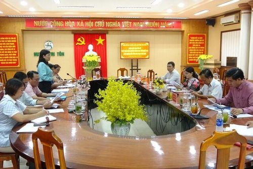 HĐND huyện Tri Tôn giám sát chuyên đề giảm nghèo