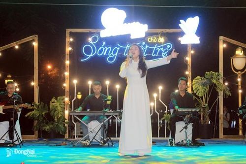 Sân chơi âm nhạc Hành trình bài ca sinh viên