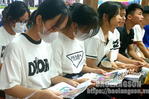 Bảo hiểm thân thể học sinh, sinh viên: Cần truyền thông rõ, triển khai sâu, đảm bảo quyền lợi người tham gia