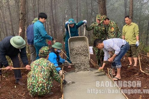 Dân quân tự vệ phát huy vai trò xung kích