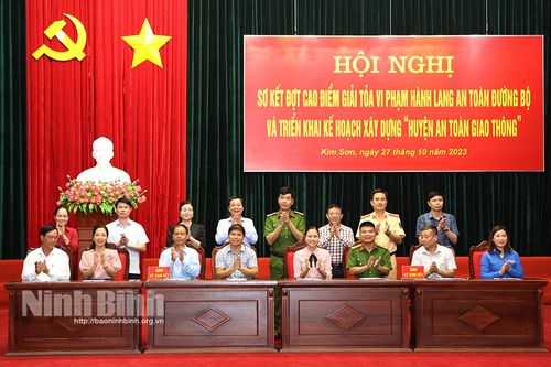 Kim Sơn phấn đấu trở thành 'huyện an toàn giao thông'