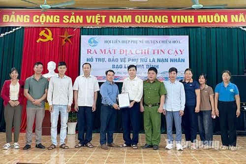 Ra mắt 'Địa chỉ tin cậy hỗ trợ, bảo vệ phụ nữ là nạn nhân bạo lực gia đình' xã Linh Phú