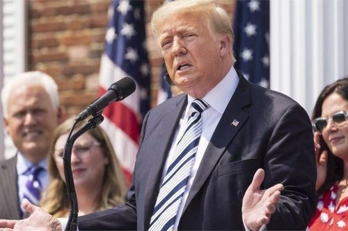 Quốc tế nổi bật: Ông Donald Trump lại tiếp tục 'vạ miệng'