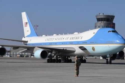 Boeing lỗ gần 2 tỷ USD vì hai chuyên cơ Air Force One của tổng thống Mỹ