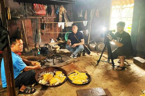 Những cán bộ Công an đam mê với nghề viết