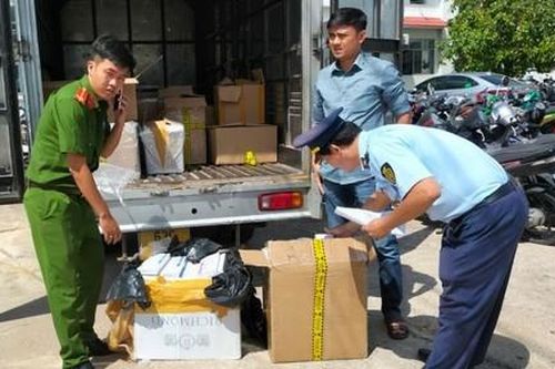 Thuốc lá lậu vẫn 'chảy' qua biên giới