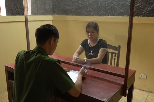 Chủ nhà nghỉ kiêm 'tú bà' chuyên cung cấp gái bán dâm
