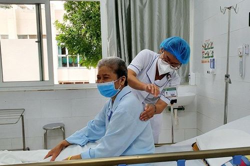 Ma trận thuốc online bủa vây người bệnh