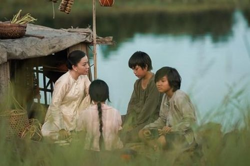 Thay vì tranh luận người ta công kích cá nhân