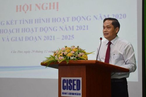 Phó Chủ tịch UBND TP Cần Thơ xin nghỉ công tác