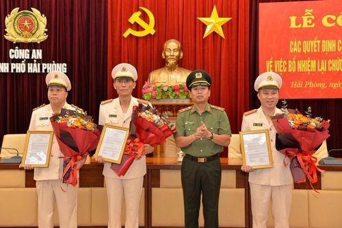 Bộ trưởng Công an bổ nhiệm lại 3 Phó Giám đốc Công an thành phố