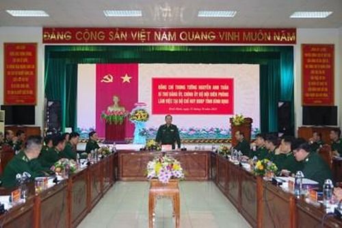Trung tướng Nguyễn Anh Tuấn thăm, làm việc với Bộ đội Biên phòng tỉnh Bình Định