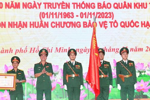 Báo Quân khu 7 vinh dự nhận Huân chương Bảo vệ Tổ quốc hạng Ba