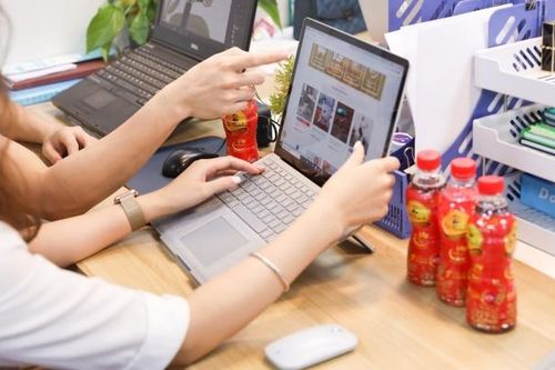 Ngày chạy deadline, tối thức 'chốt đơn' cày thêm dịp cuối năm
