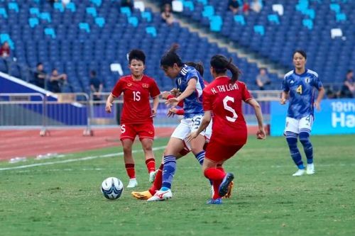 Đội tuyển nữ Việt Nam nỗ lực cống hiến ở trận chia tay thầy Mai Đức Chung