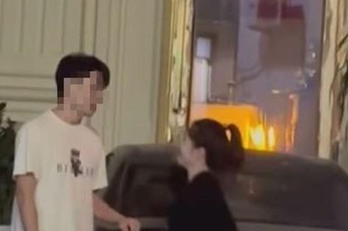 Tạm thời cho hai diễn viên Nhà hát đương đại Việt Nam nghỉ việc sau vụ đánh ghen trước khách sạn
