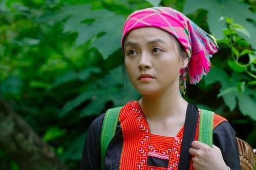 Diễn viên Thu Quỳnh và trải nghiệm đóng nữ y tá bảo vệ phụ nữ vùng cao khỏi tục bắt vợ