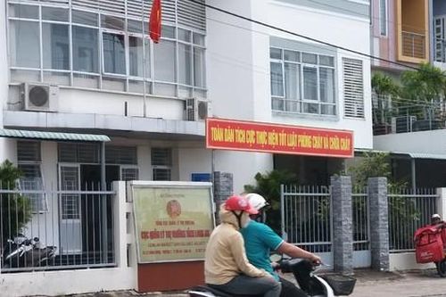 Kỷ luật 4 cán bộ quản lý thị trường Long An đánh bạc tại trụ sở