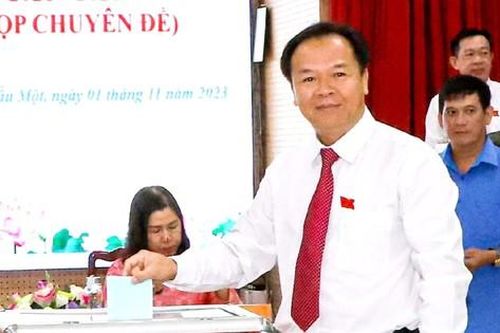 Kiện toàn nhân sự ở đô thị loại 1 trực thuộc tỉnh Bình Dương