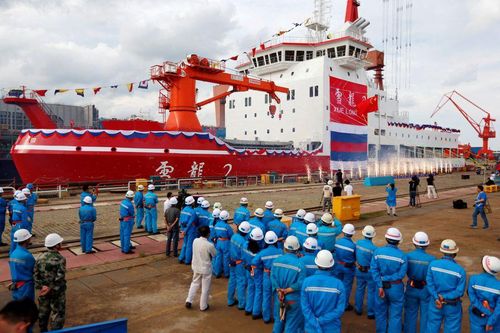 Trung Quốc điều đội tàu phá băng hùng hậu nhất xuống Nam cực xây trạm
