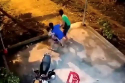 Công an vào cuộc vụ bé gái bị bạo hành gây bức xúc mạng xã hội