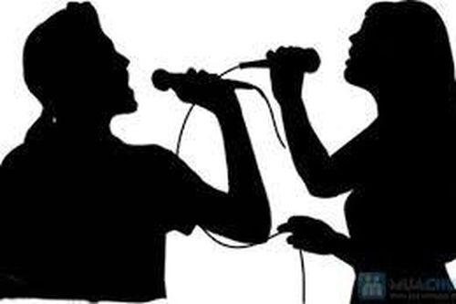 Xảy ra án mạng vì nói hàng xóm dừng hát Karaoke để đi ngủ