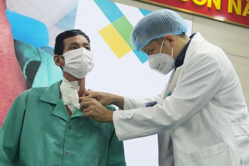 Dị vật vùng tai mũi họng: Làm gì để tránh những biến chứng nguy hiểm?