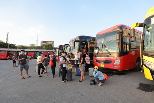 Nhiều doanh nghiệp vận tải, bến xe Hà Nội vào 'tầm ngắm' kiểm tra
