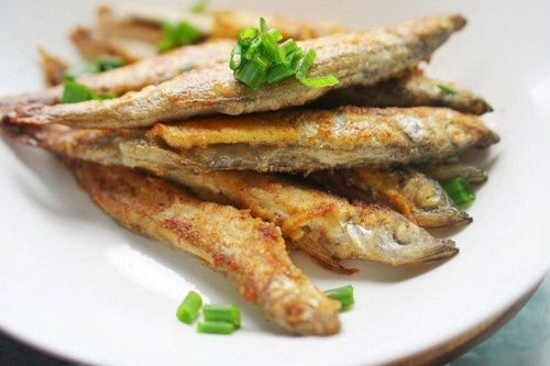 Loại cá này kích thước nhỏ nhưng dinh dưỡng cao, ít xương lại bổ não giá khoảng 110.000 đồng/kg, nấu kiểu này quá ngon