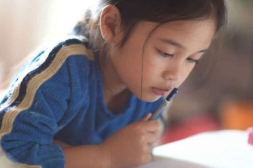 Bài tập tính số viên bi lớp 3 khiến phụ huynh cảm thán: Tôi là cử nhân cũng bó tay