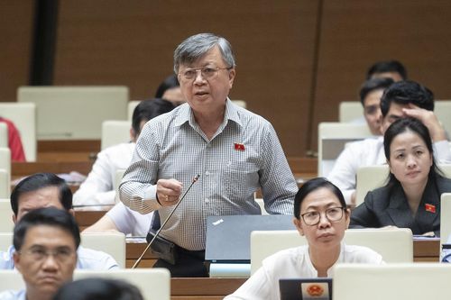 Hàng loạt vấn đề liên quan đến giáo dục được đại biểu đề nghị làm rõ