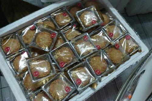 Gần 1.400 bánh trung thu giá siêu rẻ bị tiêu hủy
