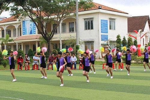 'Kiềng ba chân' ngăn chặn tình trạng bỏ học ở trường dân tộc nội trú
