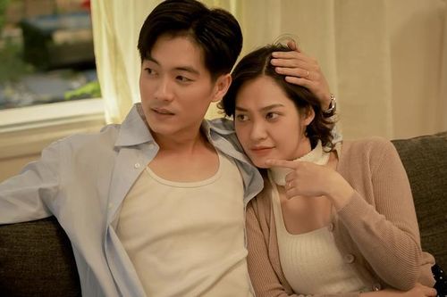 Nông Thúy Hằng đóng MV sau khi giành danh hiệu Á hậu quốc tế