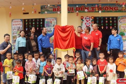 Xây dựng 'Trường đẹp cho em'