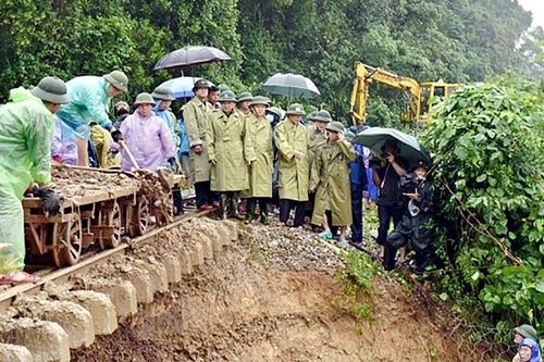 Hà Tĩnh: Huy động lực lượng khắc phục hậu quả mưa lũ