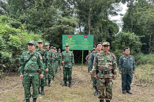 Phối hợp tuần tra bảo vệ biên giới hòa bình phát triển giữa Kon Tum (Việt Nam) và Rattanakiri (Campuchia)