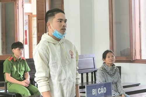 Nghịch tử đánh cha lĩnh 14 năm tù
