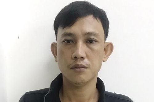 Con nghiện 3 tiền án rủ bạn đi 'đá xế'