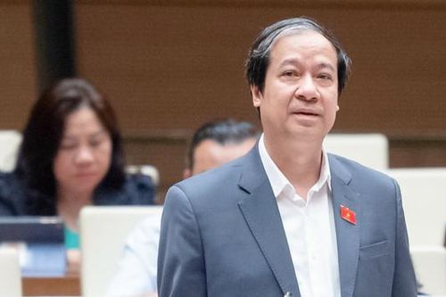 Ưu tiên thẩm định chất lượng sách giáo khoa
