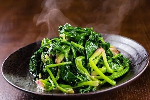 Rau xanh hâm lại có tốt?