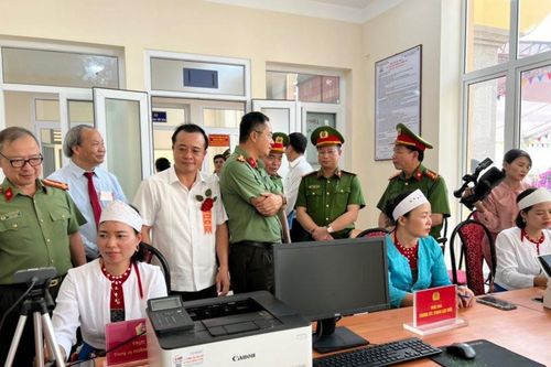 Khánh thành trụ sở Công an xã Minh Quang