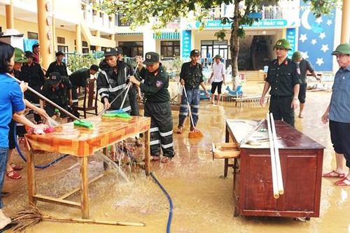 Vùng lũ ở Hà Tĩnh: Nước rút tới đâu, khắc phục tới đó
