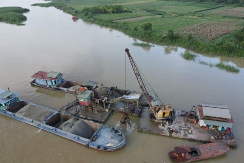 Phú Thọ thu hơn 800 tỷ đồng từ đấu giá hơn 30 mỏ cát, sỏi