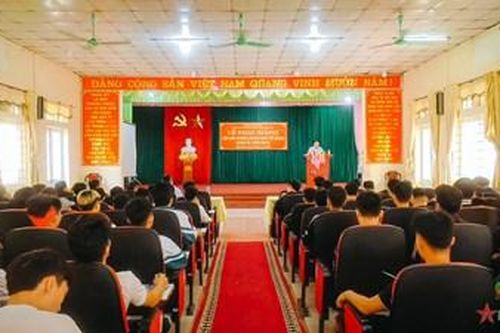 Huyện Quang Bình (Hà Giang): Bồi dưỡng nhận thức về Đảng cho thanh niên chuẩn bị nhập ngũ năm 2024
